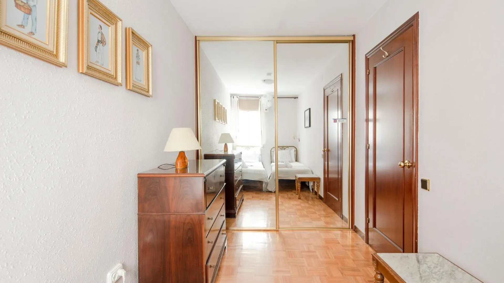 Ab Paralel Blai Apartment Barcelona
